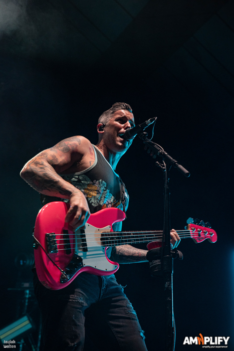 Magster1987's tweet photo. Happy Birthday Zack! The bassist that will forever make my beloved All Time Low unique and special for the way that he plays his bass guitar with just his fingers! The photos are not mine, but they are from the Melbourne show I attended on my birthday weekend last year! https://t.co/NmSLkSTwaG