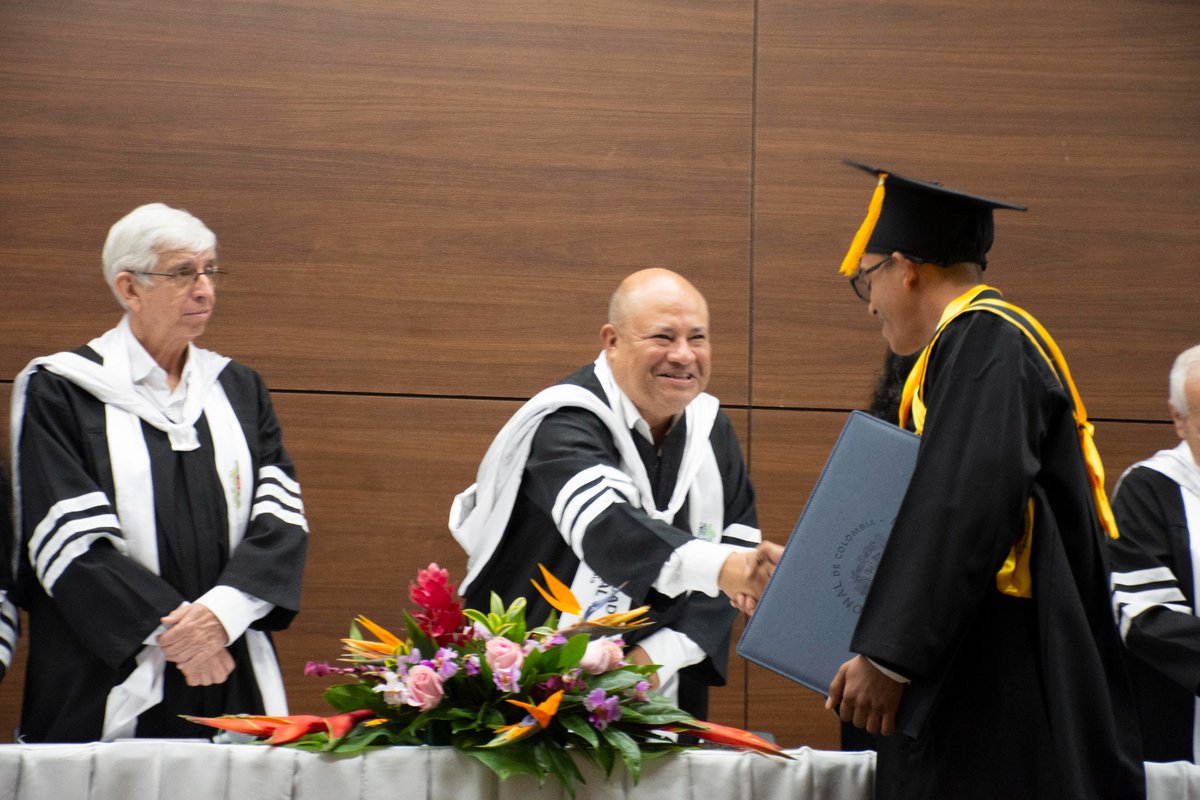 📷#FotogaleríaUNAL | ¡Un día para recordar! 🎓 Así se desarrolló la ceremonia de graduación de la Facultad de Ingeniería y Administración de la Universidad Nacional de Colombia Sede Palmira #abril2024 🔝