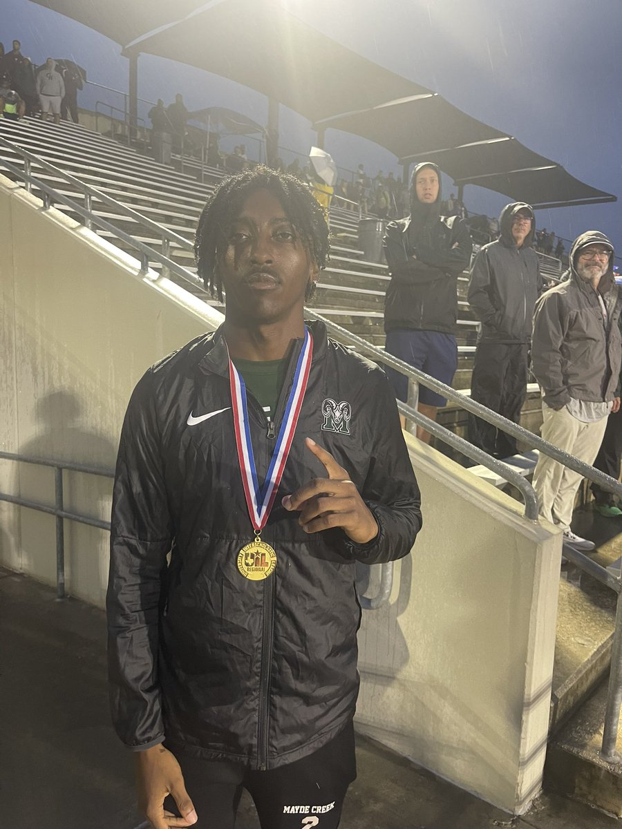 MaydeCreekTF's tweet image. Your 2024 6A Region 3 400m Champion. 46.7 in the rain after a delay. Congratulations @Ferguson400m