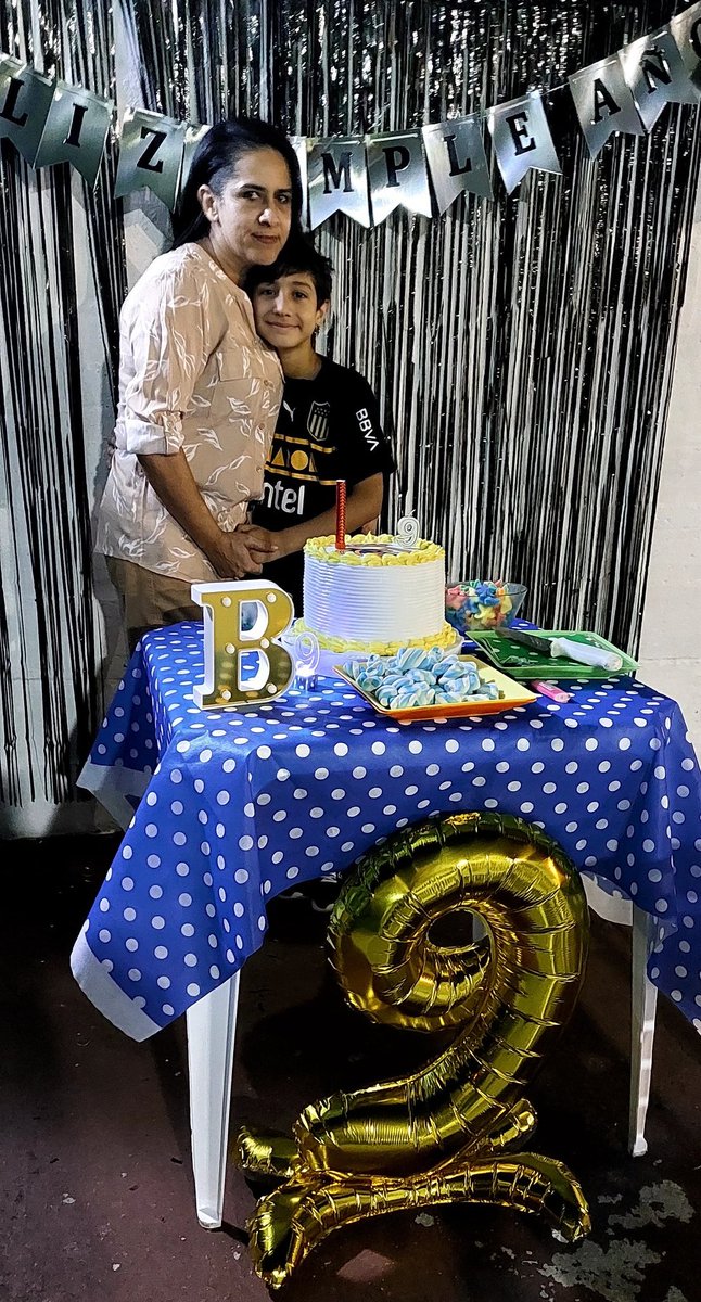AnaBentacur's tweet photo. Cumple bauti 
#9 https://t.co/xGZAejM7QK