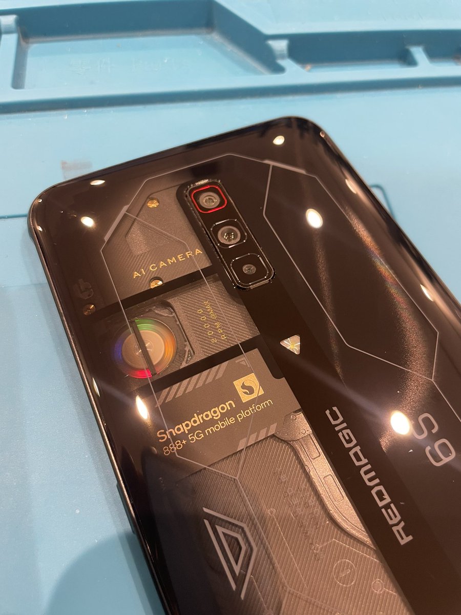 sc_harumiflag's tweet image. REDMAGIC 6s Pro
バッテリー交換♻️
ご依頼ありがとうございます🪫

バッテリーが膨張してましたが
純正品に交換完了🔋

ファン、排気口のホコリは完全除去🧹
遠方のお客様は郵送対応します🚚

#REDMAGIC #REDMAGIC6spro
#バッテリー交換 #東京都 #中央区
#スマートクール #HARUMIFLAG
#晴海