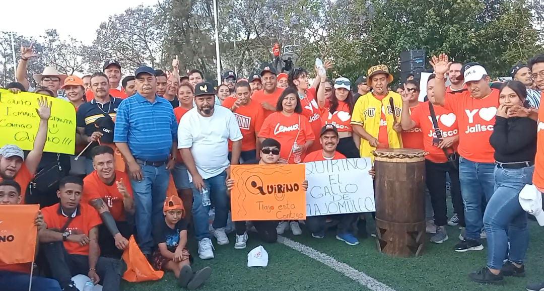 IsmaelEspanta's tweet photo. ⬆️ Ante más de 20 mil personas  acompañamos a nuestro candidato   @GerardoQuirinoV  y a nuestro candidato para gobernador de Jalisco @PabloLemusN quien vino a traer buenas noticias  para tlajo en materia de movilidad y salud.

🍊 La ola naranja se pone cada vez más  fuerte 💪 https://t.co/F7AIK6j6NF