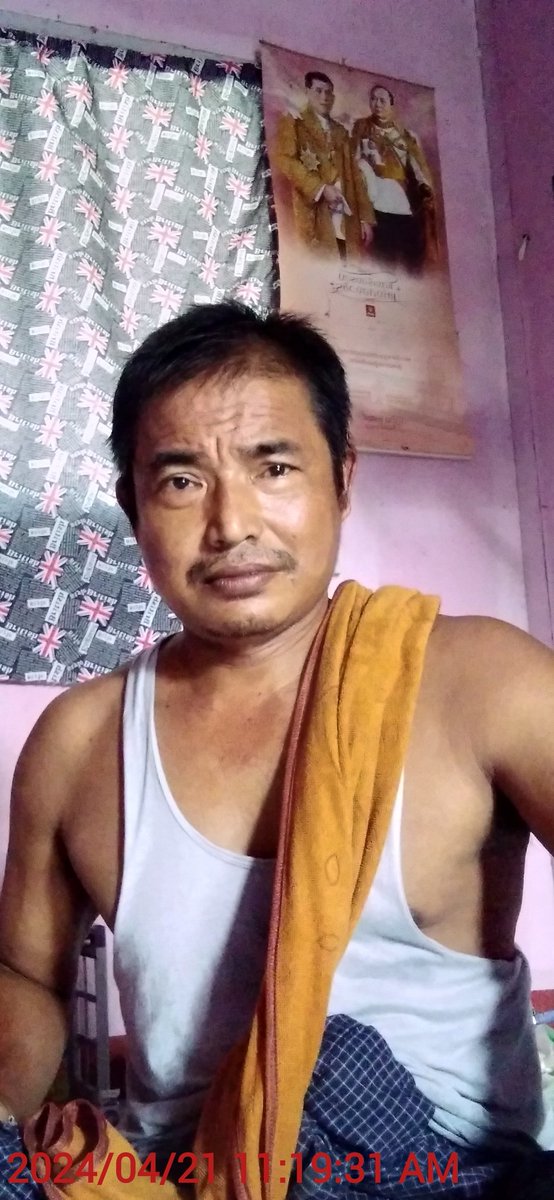 UTaboo3's tweet photo. အလုပ်ပိတရက်မှာ ရာသီဥတု ပူလွန်းလို့ ဘယ်မှ မသွားဖြစ်ပါ..အခန်းမှာဘဲ တနေကုန်အောင်းနေတော့မယ်ဆိတ်ဆွေတို့ရေ https://t.co/bCPUDbk8G5