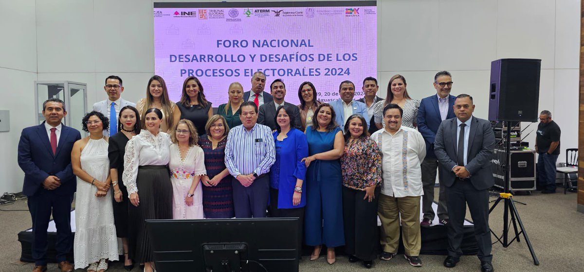 En compañía de mis colegas @RitaBellLpz y @Montano_Ventura, participamos en el Foro Nacional 'Desarrollo y Desafíos de los Procesos Electorales 2024”. Agradezco la invitación a la @ATERMAC, a su presidenta la Magistrada @NormAngelik, así como a las instituciones organizadoras.