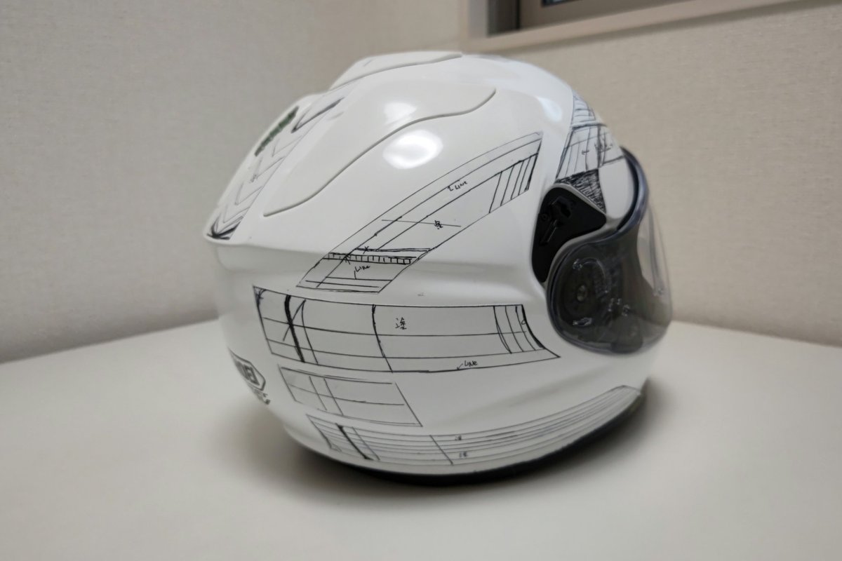 ken2wood4's tweet photo. ステッカーチューン、第２弾。今度はヘルメットグラフィック作成😁 https://t.co/jV1YuEktLx