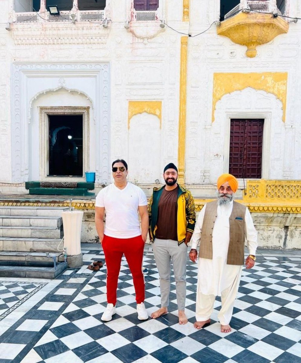 Boots in feet - head uncovered … This is how Pakistani Dhagge respect Kartarpur Gurdwara Saaheb… Have you heard Any Khalistani speaking on this.