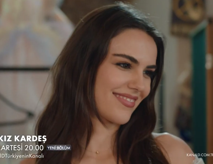 Ecosong3's tweet photo. You are so beautiful that the groom is stunned #ÖzgüKaya https://t.co/OyzElwyNhV