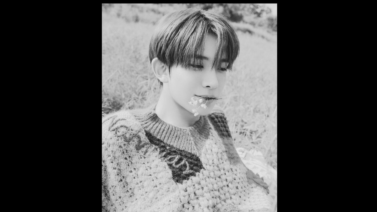 Lurveisksn's tweet photo. “Langga” - a #heesun few tweets au

wherein the bratty prince of Manila, Jules (ksn), had to live with Rayko (lhs), the overachiever son of his mom's best friend in the province for two months to teach him abt living a simple life. he was taught how to love and not let go instead https://t.co/ux7bAMkAYH