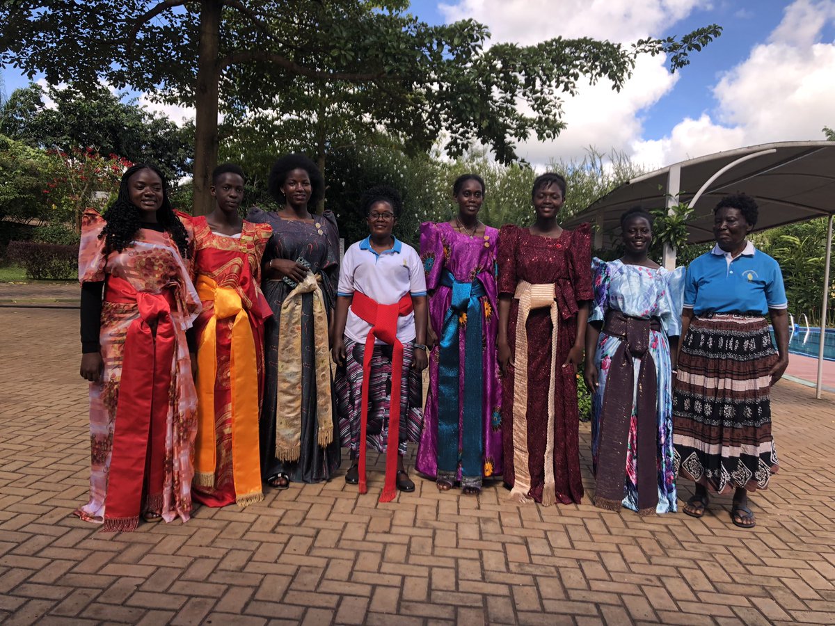 Thank you, esteemed ladies from the Health Department of @Essaza_Kyaggwe in @BugandaOfficial , for graciously joining me as I imparted the importance of culture preservation to the Miss Tourism Kyaggwe aspirants. Your invaluable contribution was greatly appreciated. #Culture