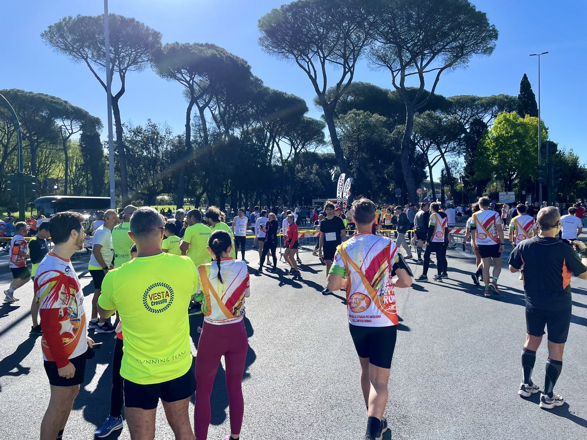 PEDeBauw's tweet photo. Pronto per la partenza…
@appia_run #AppiaRun #Roma https://t.co/bJhzBp536x