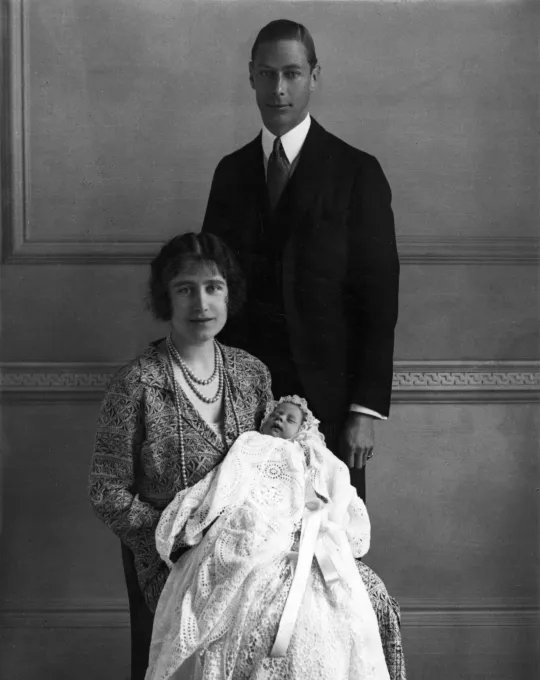 The first official photo of Queen Elizabeth. 📸 Hulton Archive/Getty Images