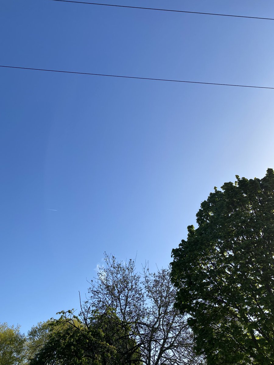 Perhaps it’s an omen? What a gloriously blue sky. Good luck to the guys today @Coventry_City Play what’s in front of you not the jersey or the reputation.