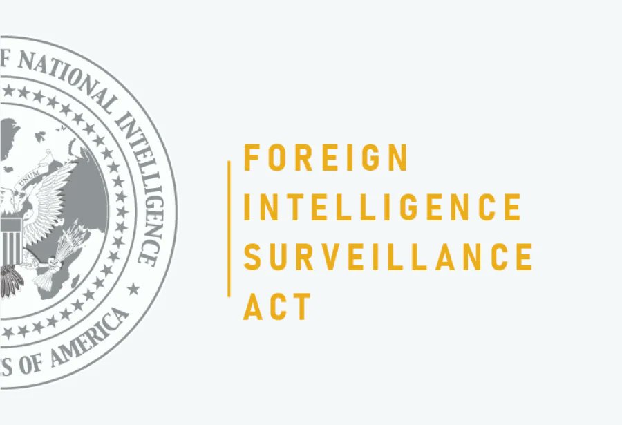 SouveraineTech's tweet photo. 🧨LES ÉTATS-UNIS PROLONGENT FINALEMENT DE 2 ANS LA LOI FISA : LES SERVICES SECRETS AMÉRICAINS POURRONT CONTINUER À NOUS ESPIONNER JUSQU’EN 2026

La loi #FISA, dont la section 702 autorise la #NSA ou le FBI à accéder aux « COMMUNICATIONS DE NON-AMÉRICAINS À L’ÉTRANGER » (dont nous faisons partie), a été prolongée de deux années supplémentaires.
(.../...) Elle impose aux sociétés américaines comme #Google, #Amazon ou #Microsoft, de répondre à la demande des agences de renseignement américaines, si ces dernières souhaitent accéder aux échanges téléphoniques, aux messages, aux courriels ou aux sauvegardes DANS DES CLOUDS DES EUROPÉENS.