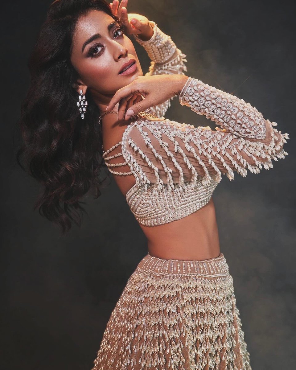 filmybix's tweet image. Gorgeous Shreya Photoshoot for #fablook #shreyasaran #shreya #filmybix
For more updates &amp;amp; photos visit instagram.com/filmy.bix