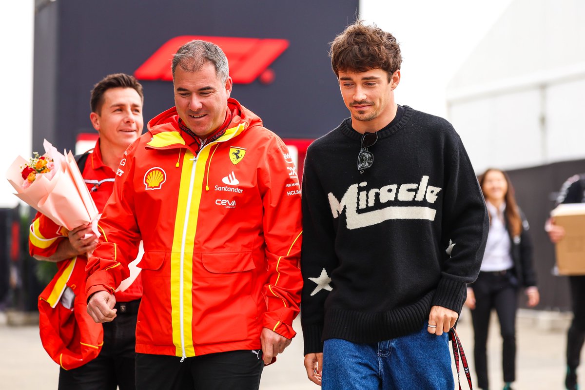 F1's tweet photo. Race day looks 🤩

Drivers on location... let's get Grand Prix Sunday started!

#F1 #ChineseGP https://t.co/7nc3MU76AE