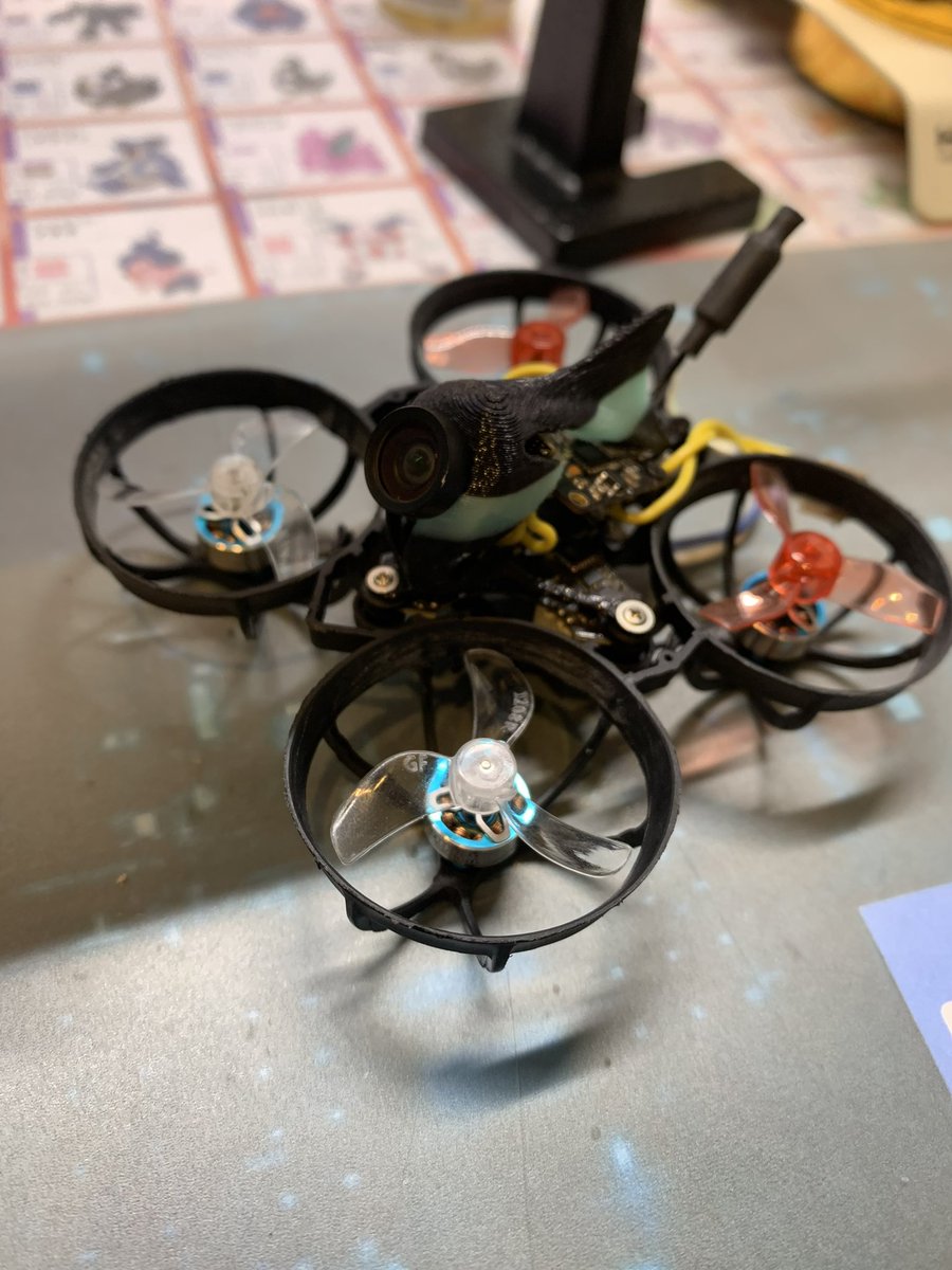 Kohey_fpv's tweet photo. 新入生対応ばかりだったので久々のフライトォォ〜

試しに前後でペラを変えて飛ばしてみると最高でした😇

徐々に慣らしていきます
(自分の動体視力追いついてないww)

#ドローン部 #ドローン同好会 #tinywhoop #マイクロドローン https://t.co/cd4oZOpVwx