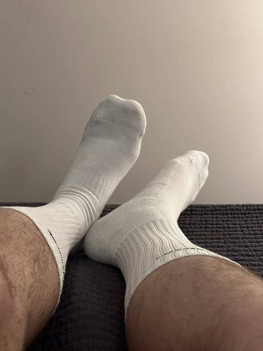 daddy_pnw's tweet photo. Long day. https://t.co/wUB5FryhTF