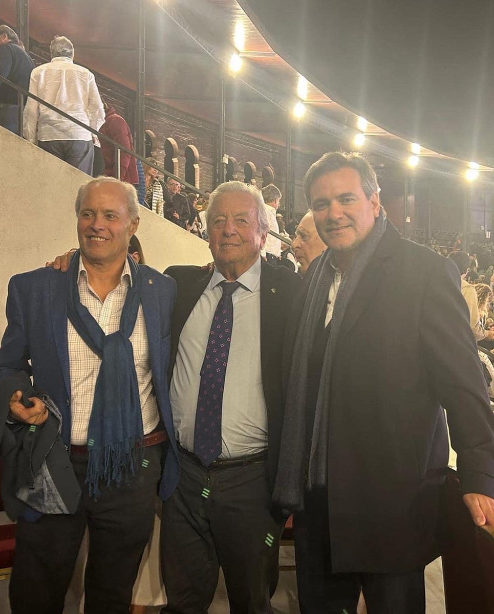 Espectacular concierto Gala de Zarzuela, de @PlacidoDomingo en la Plaza de Toros de Colonia. Un concierto histórico, en el mejor lugar que podía ser y con un público que disfrutó toda la noche al ritmo de la música clásica.