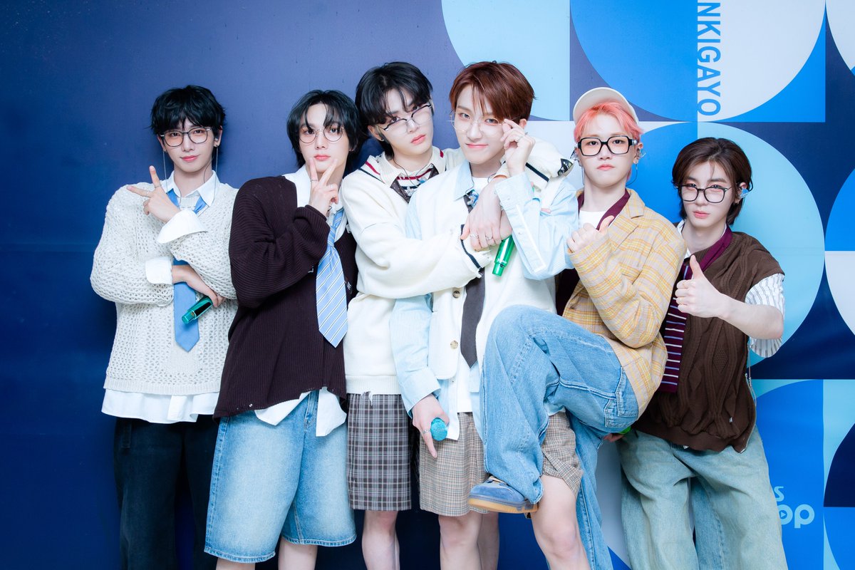 kpop_sbs's tweet photo. [👔] 240421 #착장인가

잠시 후 오후 3시 30분!
#인기가요 에서 만나요❤

#인기가요 #보이넥스트도어 #BOYNEXTDOOR #BOYNEXTDOOR_EWF @BOYNEXTDOOR_KOZ https://t.co/ZDS1x79qo2
