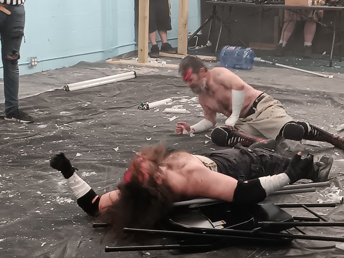 SavageHippie🇲🇳🇨🇩 tweet media