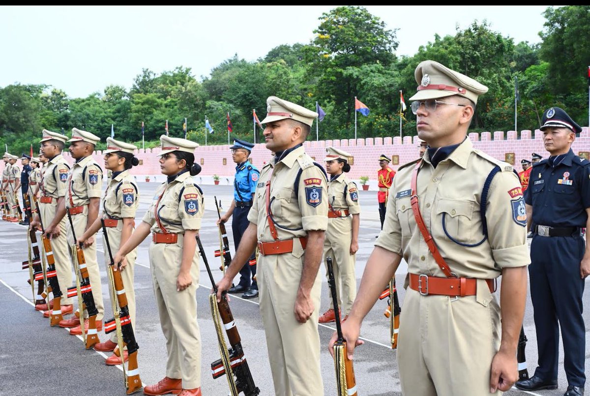 As a civil servant, every day is a chance to serve with pride and purpose. Happy Civil Service Day

 #CivilServiceDay #PublicService #ProudCivilServant #police #service #civilservice