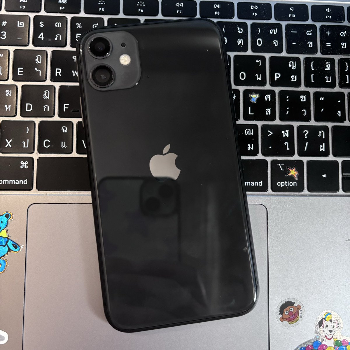 ส่งต่อ  iPhone11 64g black! สภาพ 99%
ราคา 8,000 รวมส่ง 🍈ㅅ🍈
เครื่องศูนย์ไทย ประกันหมด แทบไม่มีรอยเลย
เคยเปลี่ยนแบต beta 100% 
ใช้งานได้ปกติทุกอย่าง
꩜ นัดรับได้สามย่าน,mrtหัวลำโพง ส่งแมสได้
#ส่งต่อไอโฟน #ไอโฟนมือสอง #ไอโฟนมือ2 #ส่งต่อiphone   #airpodsมือสอง #ไอแพดมือสอง