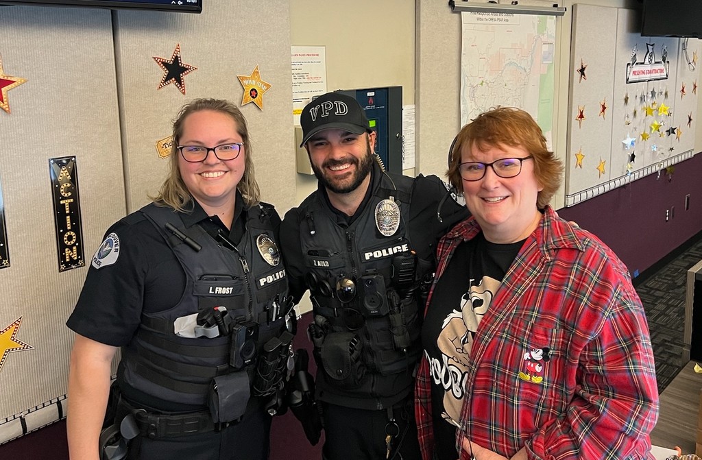 As #NationalPublicSafetyTelecommunicators week comes to an end this weekend, we'd like to give one more shoutout to the absolutely INCREDIBLE dispatchers at @cresatalk.
⁠
Fun fact: Officer Frost (pictured left) used to be a 911 dispatcher! ⁠

#vanpoliceusa #NPSTW