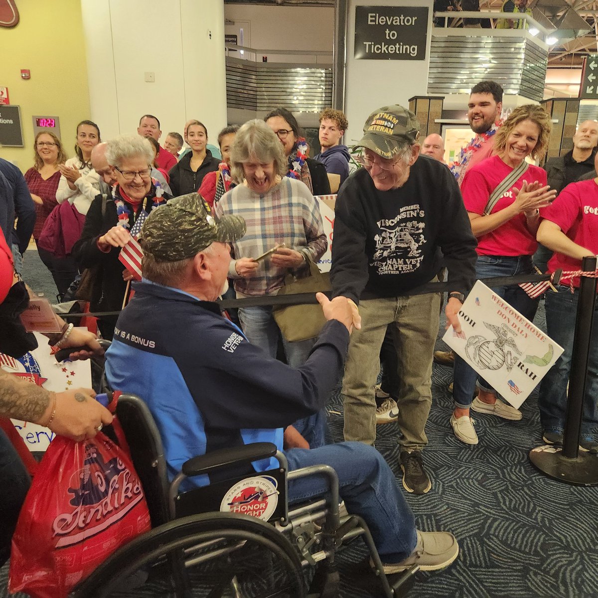 SSHonorFlight tweet picture