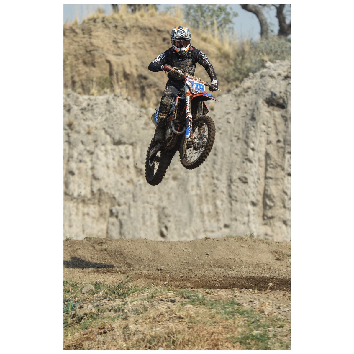 DCAMACHO105's tweet photo. Campeonato Estatal de Motocross #Motocross #santamariarayon #instajournalism https://t.co/CqDeyvPfZq