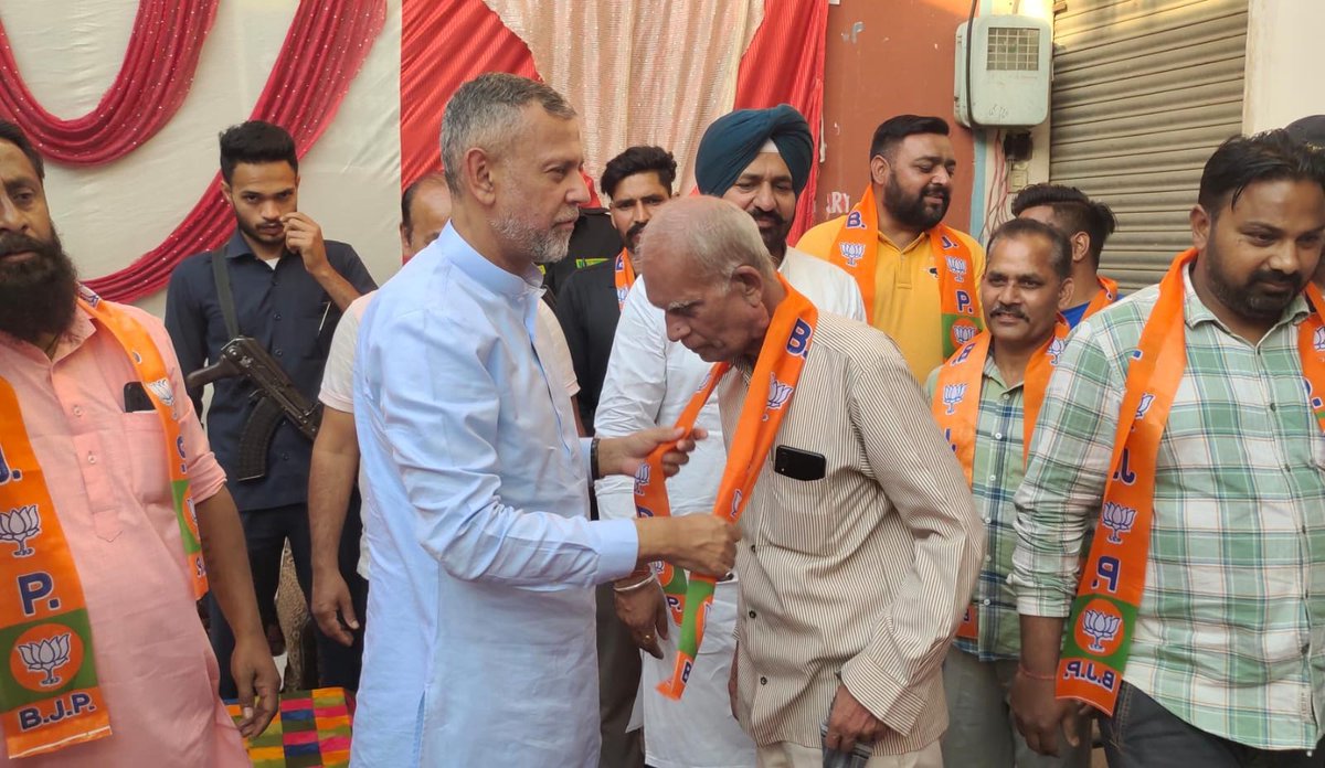 Extending a warm welcome to Sanjay Kumar Sharma and his friends who joined BJP leaving the Congress party at Dhuri, Sangrur. I assure them they will be given due respect and participation in BJP family. @BJP4India @BJP4Punjab @saudansinghbjp @manthriji @vijayrupanibjp