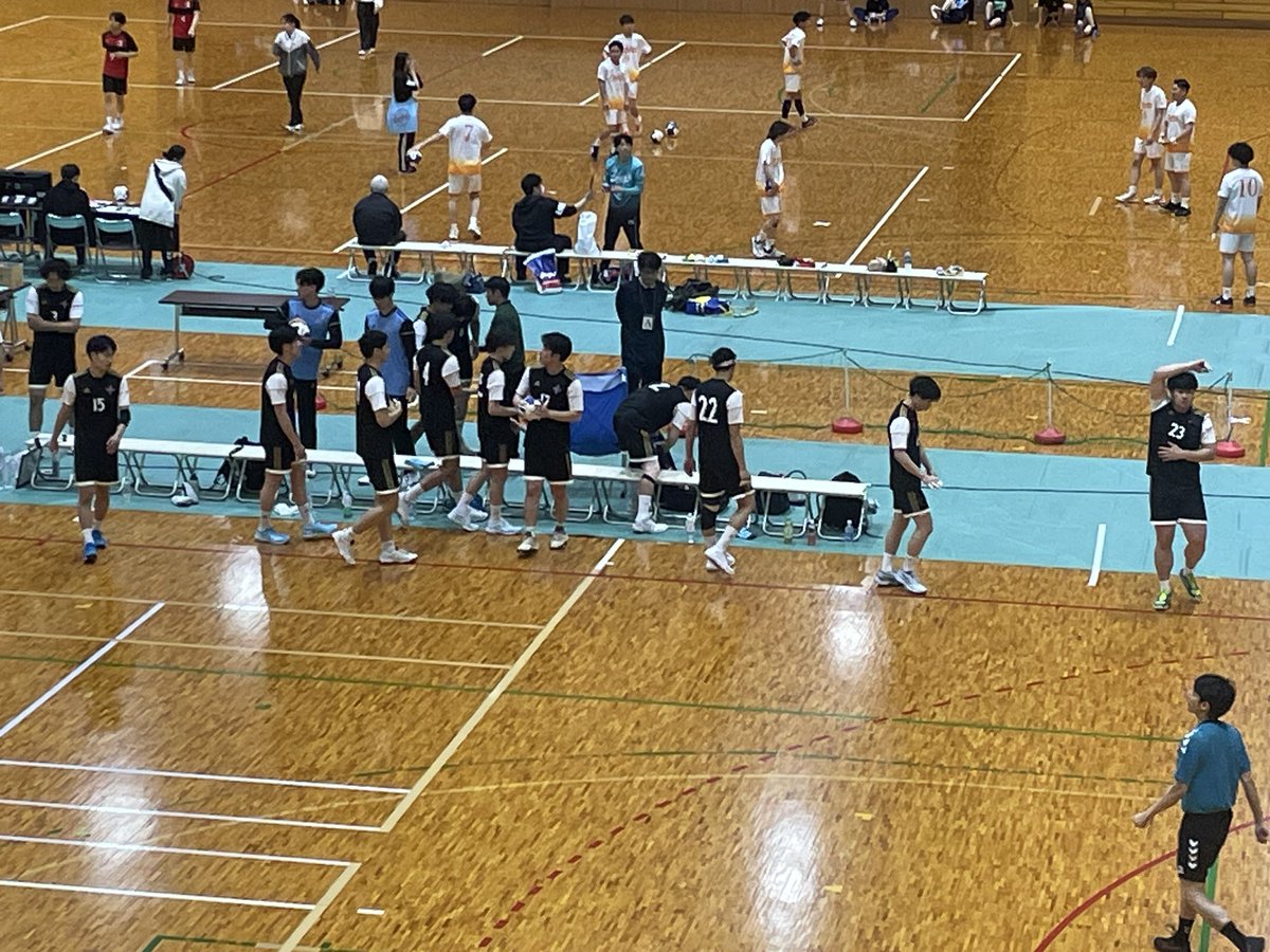 OUE_handball's tweet photo. 【試合情報】
2024年度春季リーグ
14:05~VS天理大
@天理大

試合を開始しました。 https://t.co/ue515xWYHT