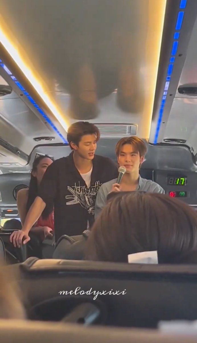 jjanexmp's tweet photo. เขินระดับไหล่ 191 กับ 185 แล้วห่าง 6 เซ็นจริงหรอ ปิงตัวน้อยมาก 

#ITSSKINxMeenPingSummerTrip https://t.co/xTgJTU2Fd4