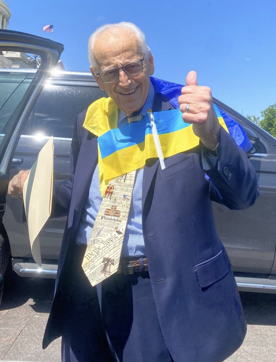 tired: 49 year old MTG and 45 yo. Spartz spewing Russian propaganda wired: 87 yo. grandpa Bill from New Jersey and 81 yo. lady Rosa from Connecticut + 309 other congressmen voting to save more ukrainian lives and protect world from Russian terrorism