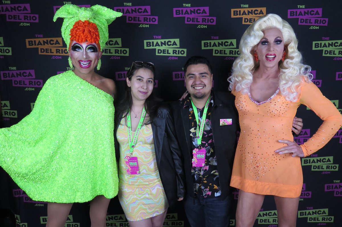 Majo__Mordecai_'s tweet photo. Omg I can’t believe I was able to witness this great show and meet for the first time!!!! 
@TheBiancaDelRio 🥹🤡❤️ 
#ClownRealness https://t.co/th6EG3AFXb