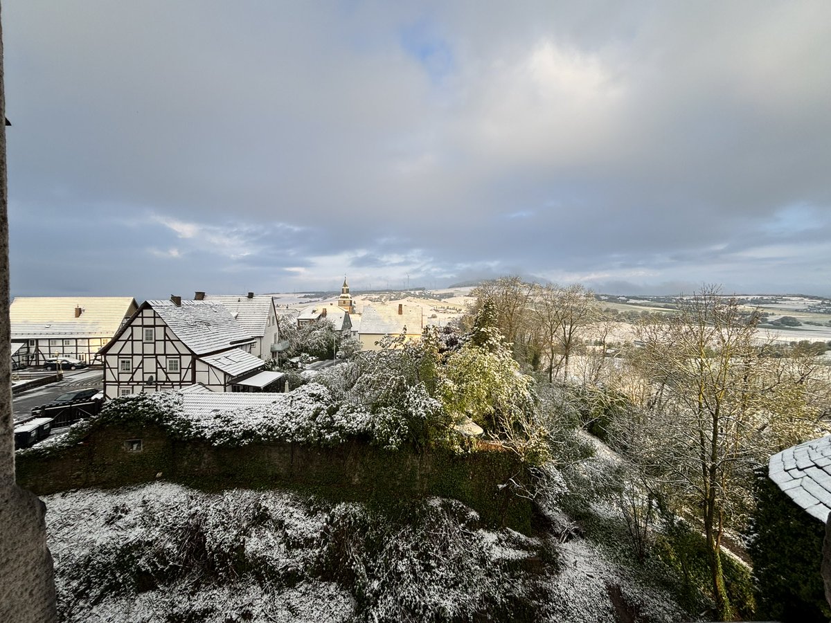 Trendelburg am 21.4.2024. Wahrscheinlich der wärmste Kälteeinbruch seit Aufzeichnung der Wetterdaten. 😉