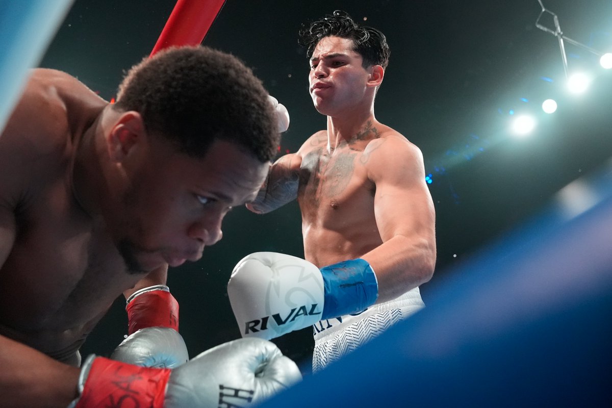 FDSportsbook's tweet photo. RYAN GARCIA (+650 ML) BEATS DEVIN HANEY BY DECISION 😱

Unreal upset. https://t.co/LW031Me5Yg