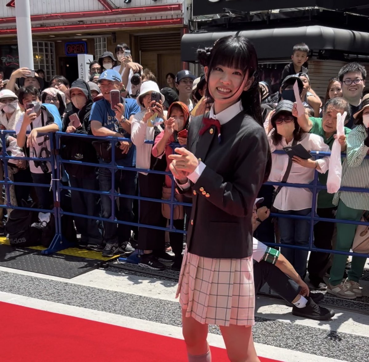 あぐぽん！！！🎀🥰
よく撮れてる写真は一眼の方なので後日アップします☺️
#沖縄国際映画祭
#島ぜんぶでおーきな祭
#虹ヶ咲🌈 #大西亜玖璃