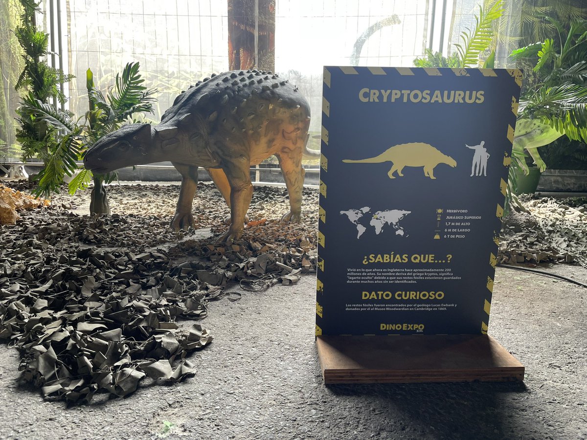 Such a pity that we can’t have dinosaurs as pets anymore.