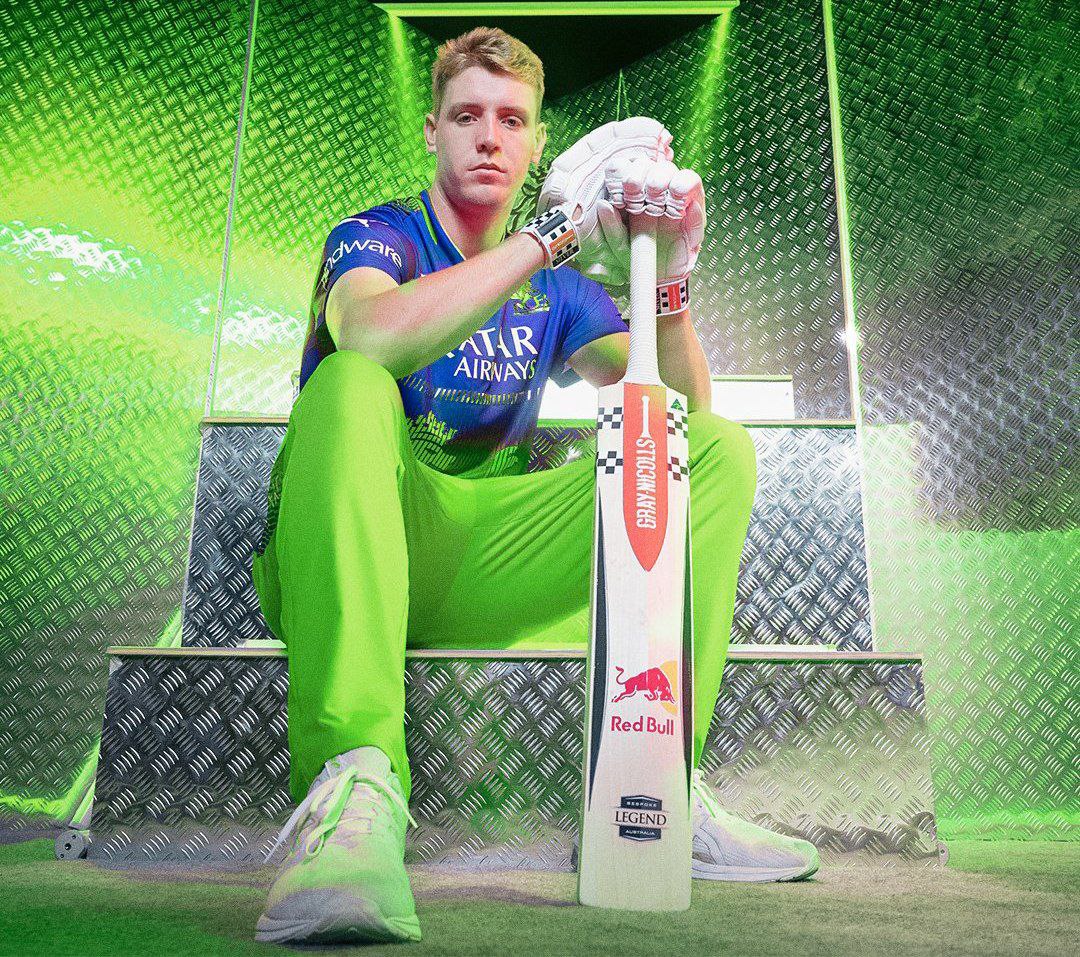 Cricketand56672's tweet photo. It's Green Day.. 😁😁😁😁

#RCBvsKKR #GoGreenRCB #KKRvsRCB #ViratKohli #rcbtickets https://t.co/F5fA9pGEt1