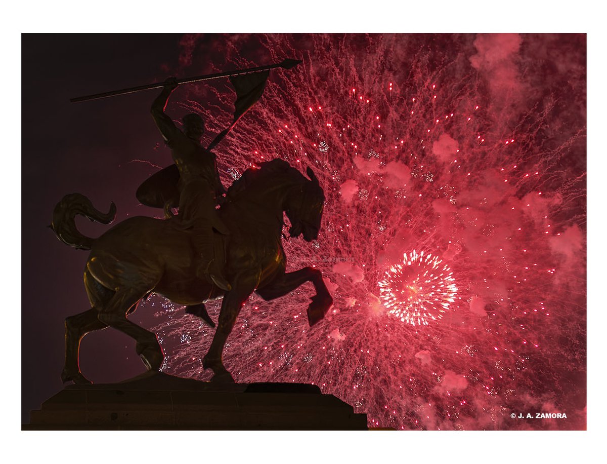 Miradas. Feria de Sevilla. #leicaq2