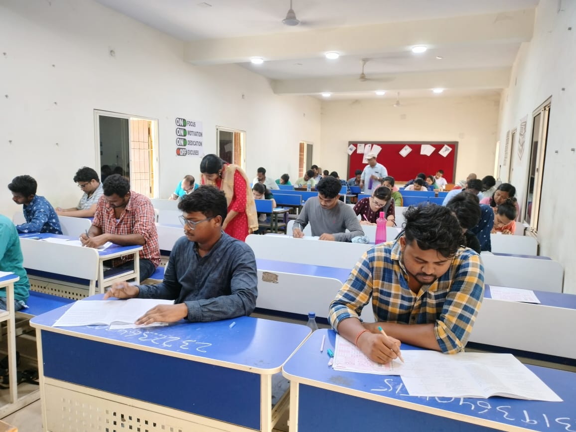 Main exam of Combined Recruitment for Jr Steno,Jr Typist etc started at 5 centres in Bhubaneswar. 

Secy ,DS JKS ,DS  AA and US SSH are supervising at diff centers .Chairman visited  centers.
Best wishes to all examinees.