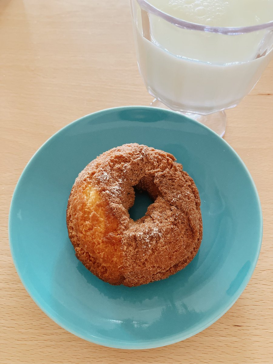 6moon5sun's tweet photo. ドーナツ作って食べた！サクサク！ https://t.co/IGnOeo0M0v
