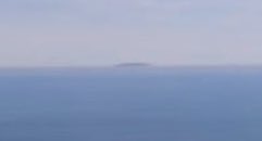 chinchetas's tweet photo. https://t.co/26dW6h2c7w
LA 📌. 21/04/24. Entre La Palma y La Gomera, existe, San Borondón, donde nunca permitirían que a un Presidente del Gobierno, Fernando Clavijo, elegido, le hicieran un “escrache”, en las propias puertas de su casa, con su esposa y sus niñas delante +📌👇 https://t.co/pZW8I4Vl0y