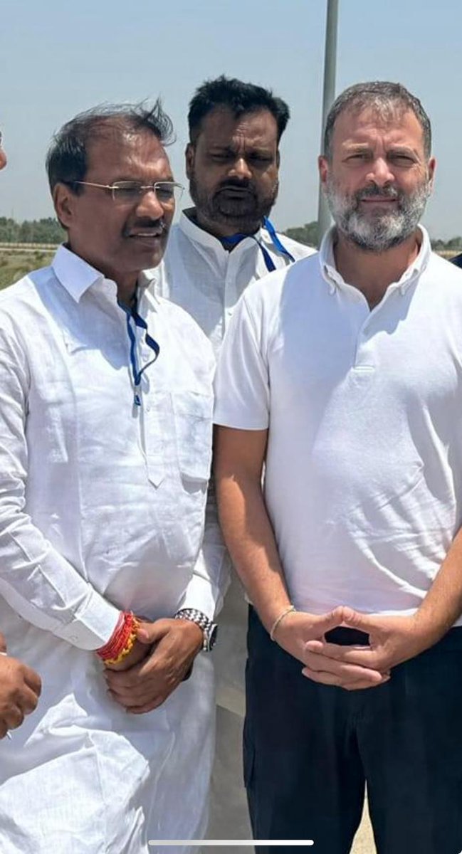 SanjaySharmaJMM's tweet photo. न झारखंड झुका न इंडिया झुकेगा। 
      महागठबंधन एकता जिन्दाबाद। 
#Rahul_Gandhi  
@JmmJharkhand
@UmeshKumarAgrwa @HemantSorenJMM  @hafizulhasan001 @RahulGandhi https://t.co/OkRVeSC8Ja