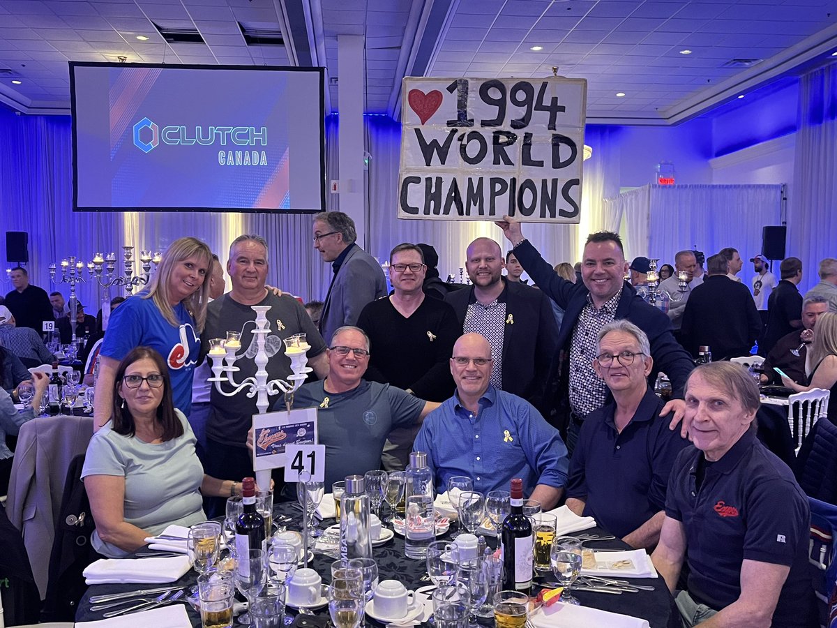 rousseau1010's tweet photo. Notre équipe, mon équipe, nos amours, la meilleure équipe de 1994, nos World Champions, nos Amours……..et ma bannière de 2014! Un moment magique, magnifique merci Dina Bourdakos 🫶❤️🙏
WoW et #GoExposGo 🫵🤝❤️👊🫶⚾️👍🙏 https://t.co/Emycyp5e1d
