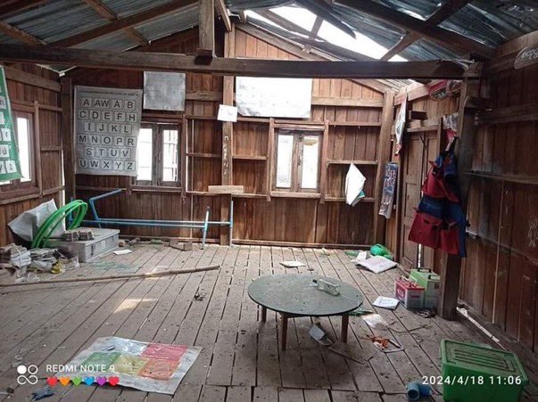 #ChinState, 3 people including 2 children were injured, 2 civilian homes, 1 school and 2 homes were damaged for Junta military dropped bombs, shot with machinegun onto 3 villages by 4 planes in Kanpetlet town on Apr17. #2024Apr20Coup #WhatsHappeningInMyanmar #WarCrimesOfJunta