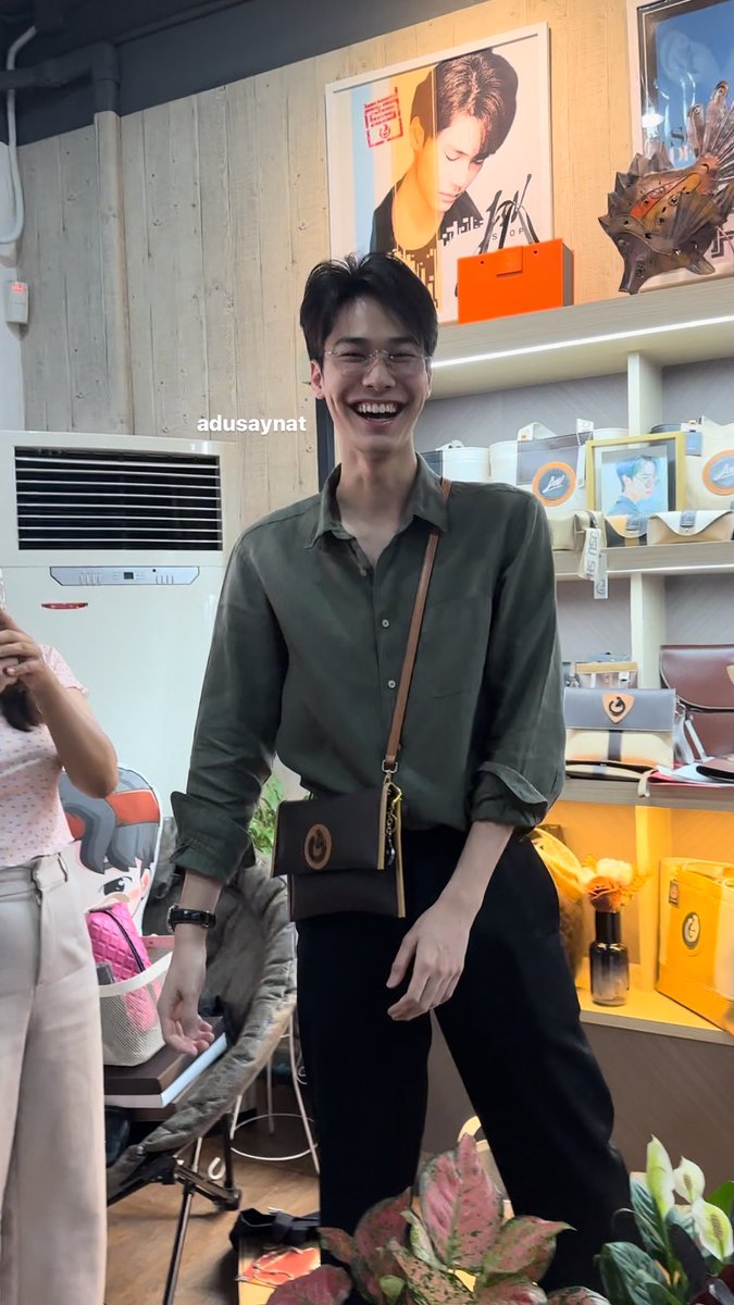 adusaynat's tweet photo. พวกตายิ้มมันอันตราย😊 #dew_jsu  #jsuspace https://t.co/Mtg9iLDhls