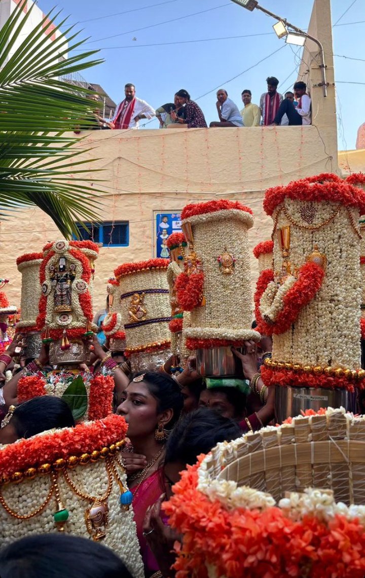 Deepotsav ✨🙏🏻❤️
#Bengalurukaraga 
Pc: Vahnikula kshtriya official