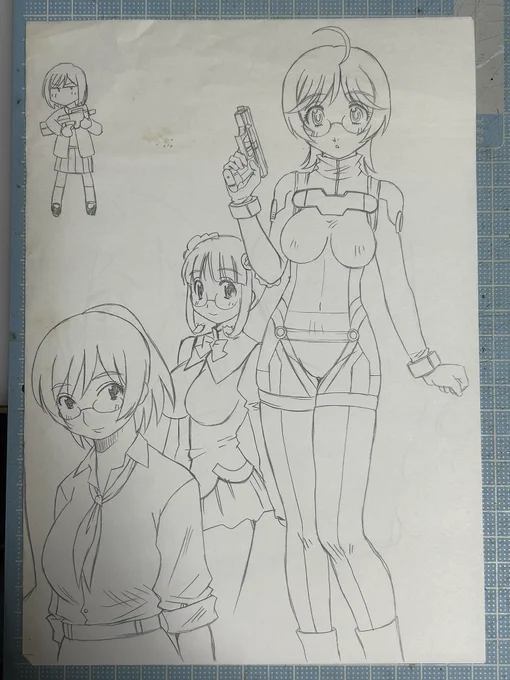 昔のコピー誌用の絵が出てきた。潜脳調査室・ブラスレイターとステルヴィアって同時期だっけと思ったらそんな事もないので単にメガネ繋がりで並べたっぽい。ヘンリエッタはよくわからず。 