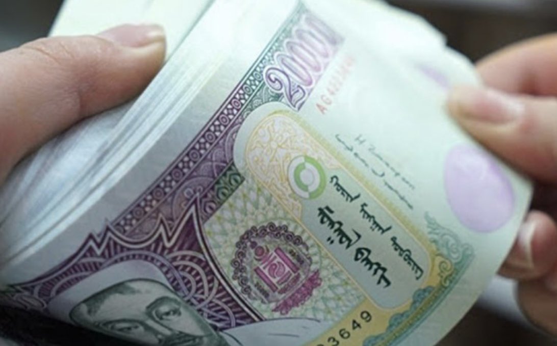 100 төгрөгтэй явснаас
100 нөхөртэй байсан нь дээр ..гэж  явдаг нь болон яагаад ч өөрөө хүчин мөхөсддөг дийлэнхитэй учир ийм  цөөхүүлээ байж турш мөнгө ,хөрөнгөний хэрүүлээр цагаа барж Монгол улсын маань хөгжил тааруу бна

Цаашдаа орлого бүрийг л татвараар баталгаажуулдаг л болчих